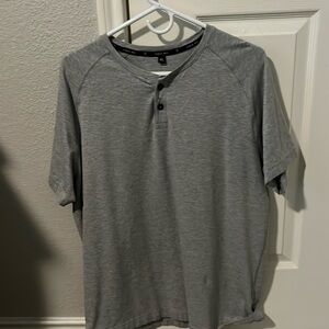 Public Rec short sleeve Henley